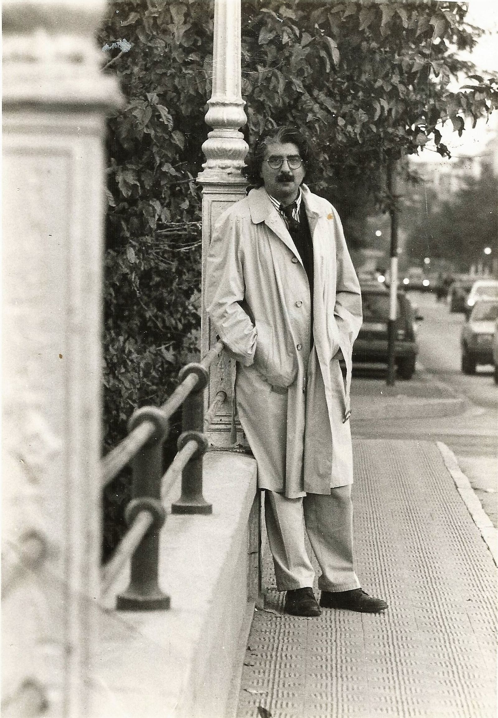 Manuel Falces a finales de 1989 en la vieja Rambla de Almería.