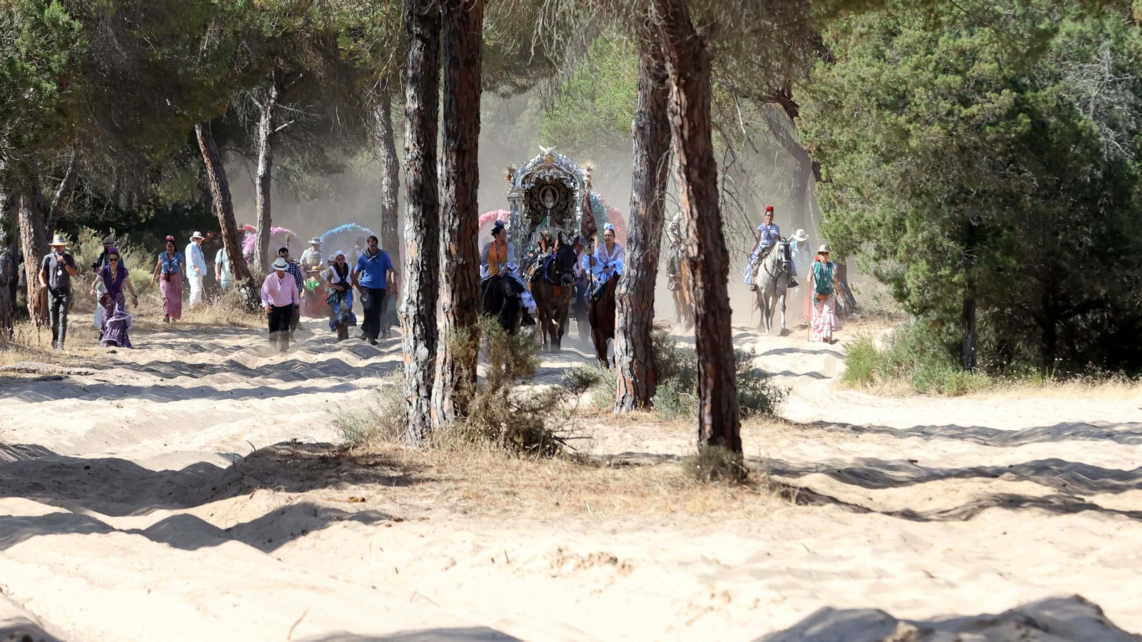 Jueves de camino de la Hdad de Jerez por el Coto Doñana