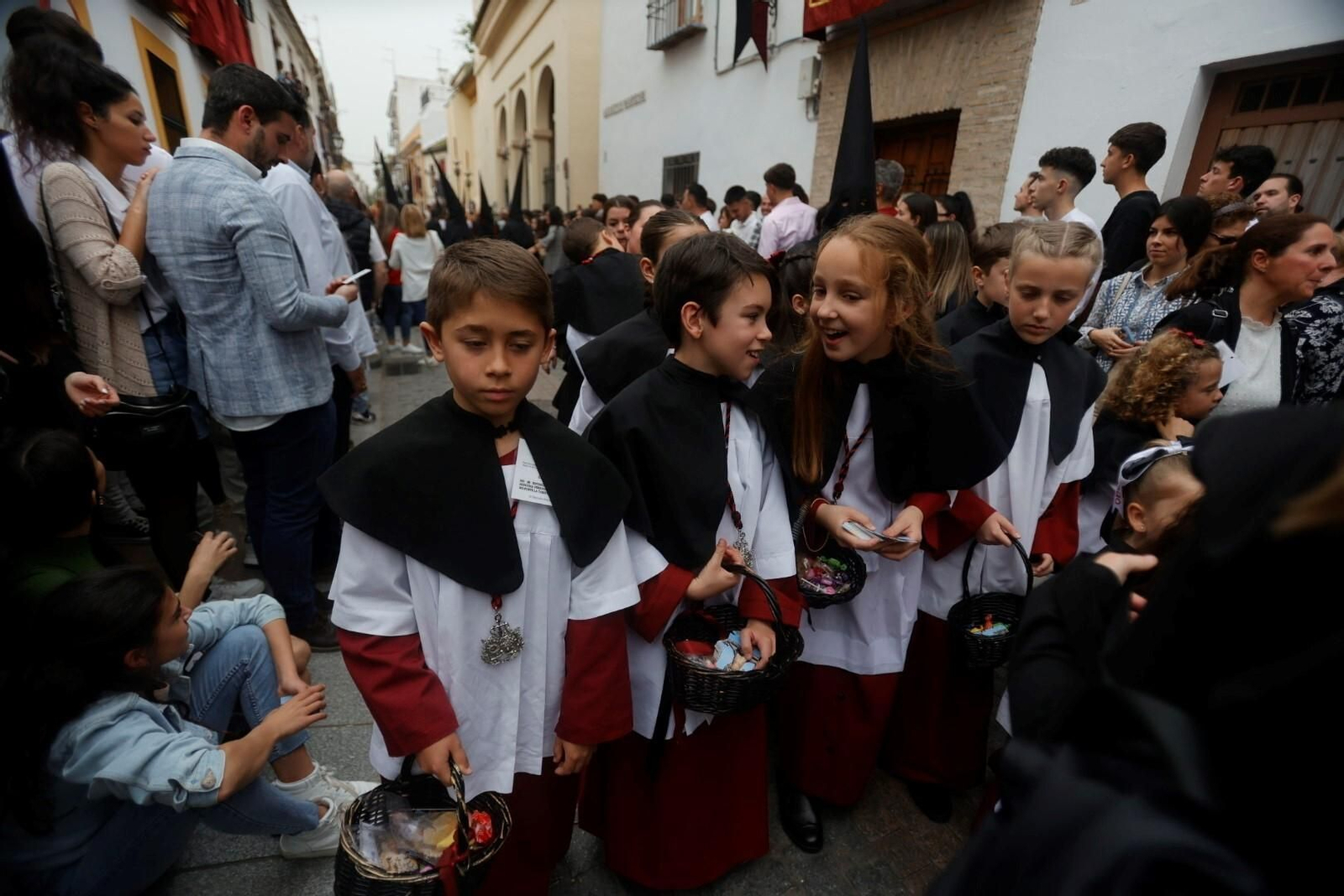 La procesión de las Penas de Santiago en este Domingo de Ramos, en imágenes