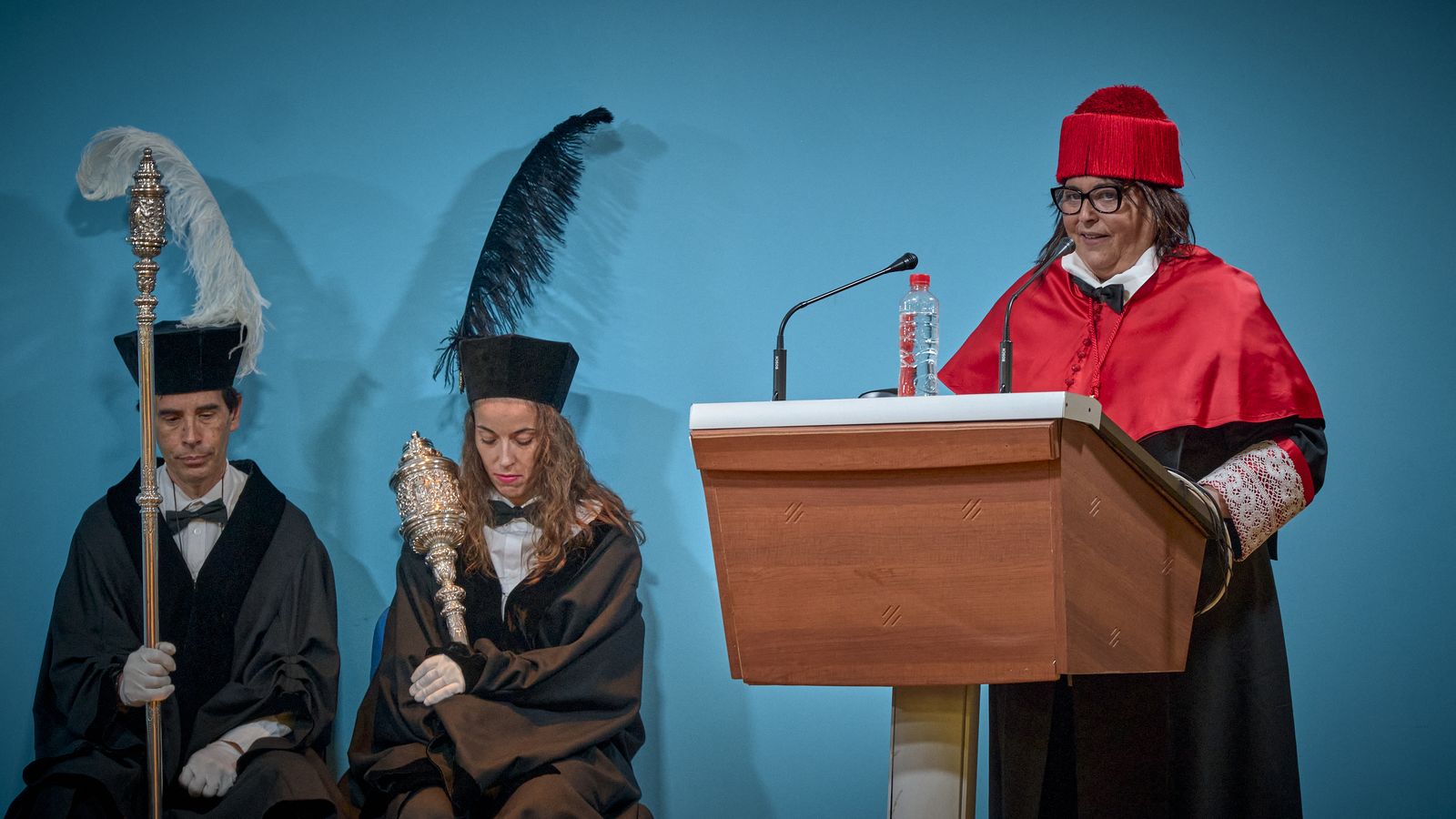 Ceremonia de apertura del curso de la UCA en el aula magna de la Facultad de Filosofía y Letras.