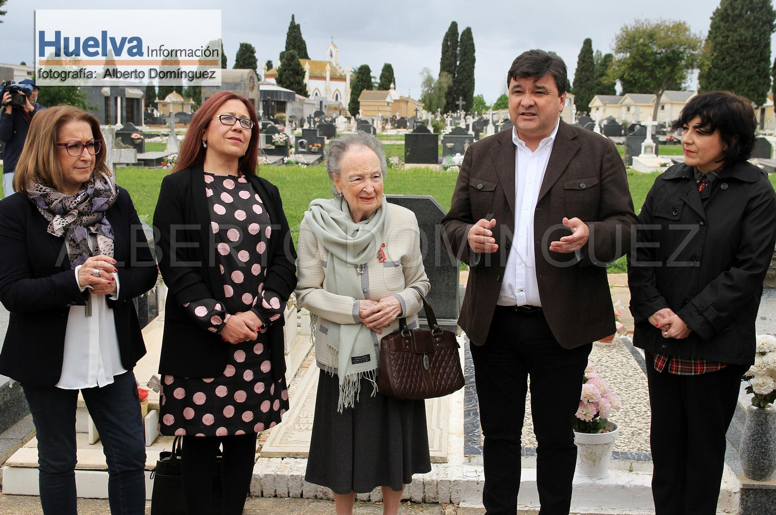 Imágenes del homenaje a William Martin "el hombre que nunca existió" en el cementerio de la Soledad