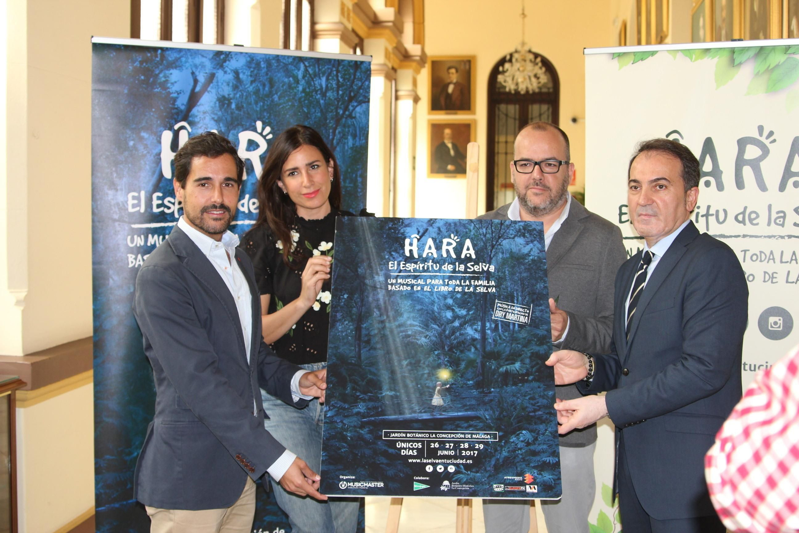 Presentación del musical, ayer, en el Ayuntamiento.