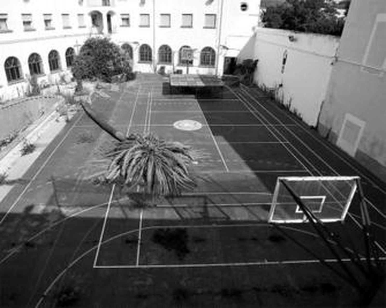 El patio del Colegio Mayor Beato Diego, centro que fue clausurado en 2002.