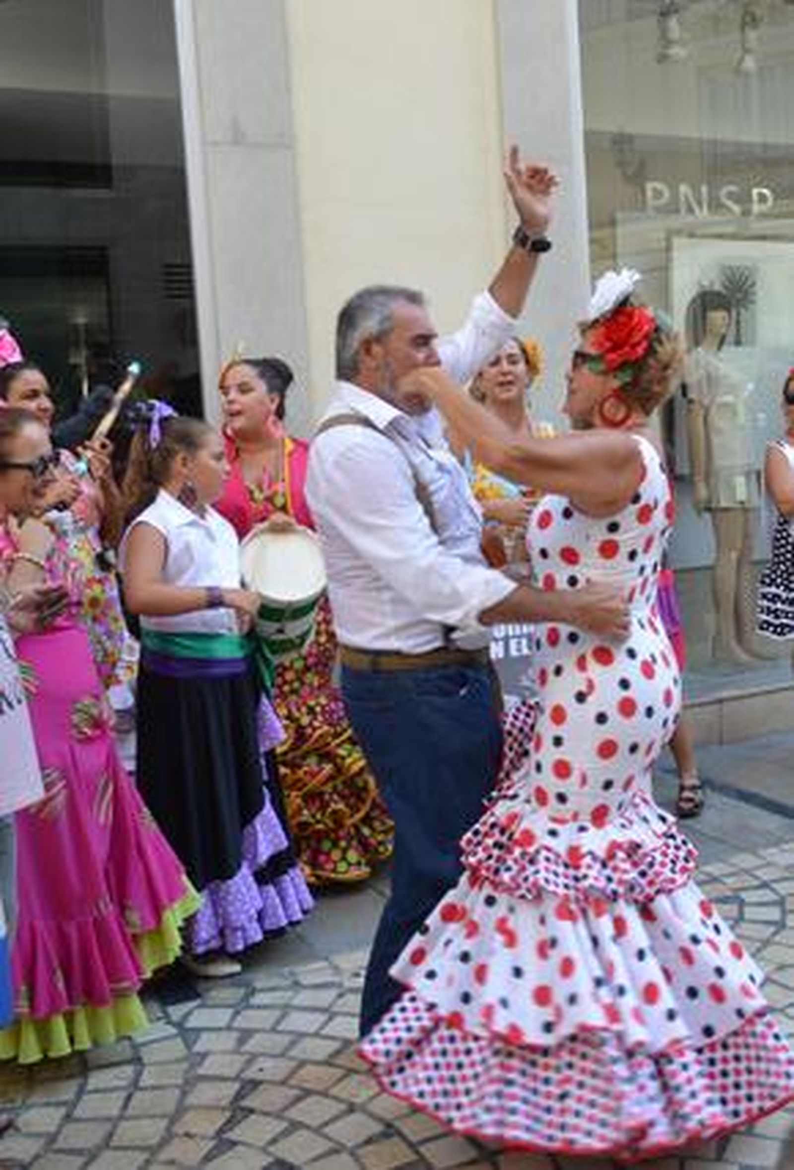 Jolgorio en el Real y en el centro

Foto: Marta González / Javier Albiñana