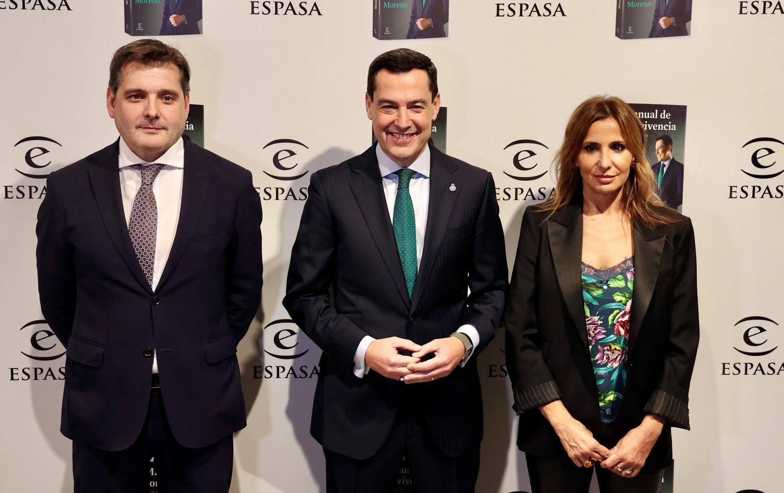 Las fotos de la presentación de libro de Juanma Moreno