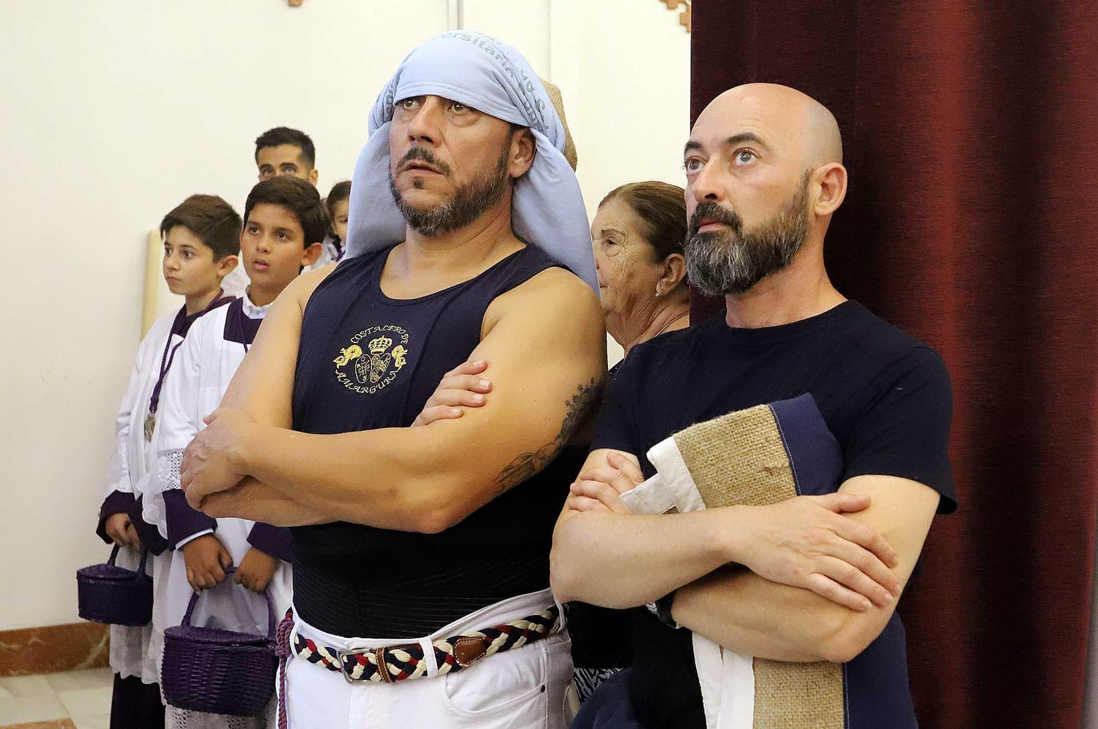 Imágenes de la procesión de la Virgen de la Amargura por las calles de Huelva