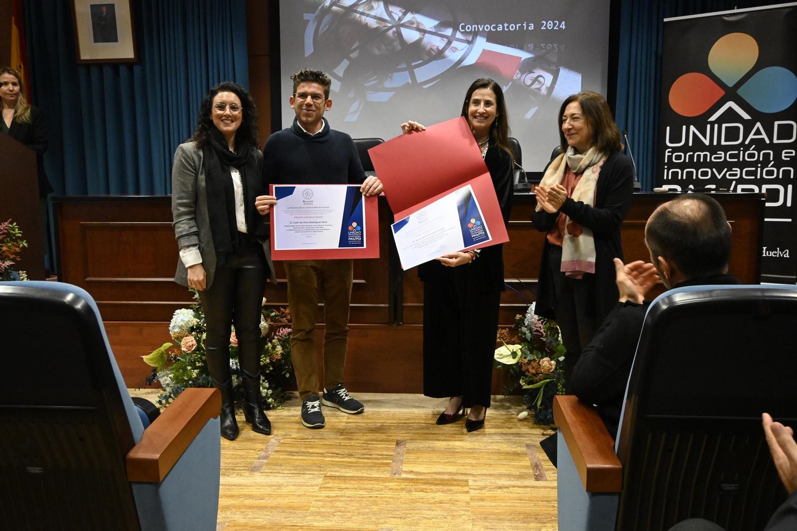 Premios a la Excelencia Docente 2024 y los Premios 'Gerardo Rojas' de Proyectos de Intercambio entre Empresas e Instituciones, en imágenes