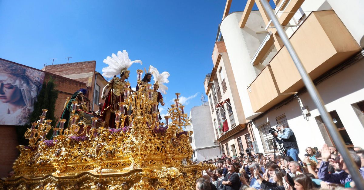 Las imágenes de la procesión de la Estrella este Lunes Santo en Córdoba