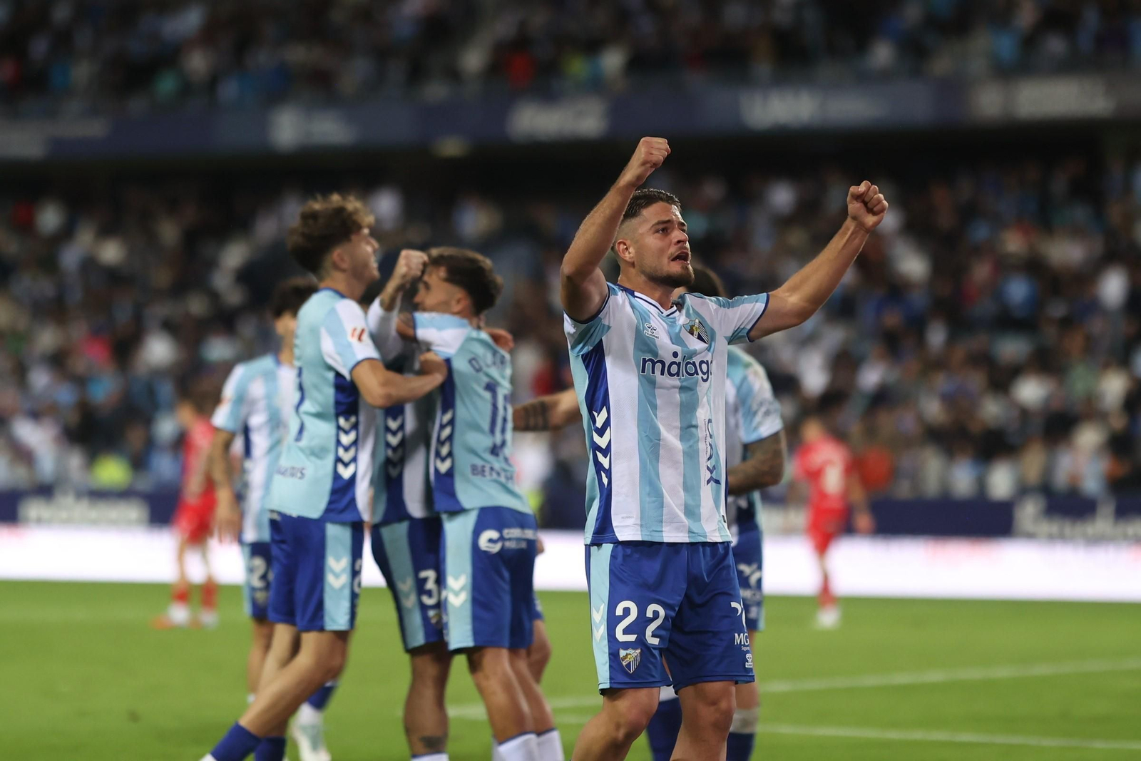Las fotos del imponente ambiente en La Rosaleda en el Málaga - Córdoba CF