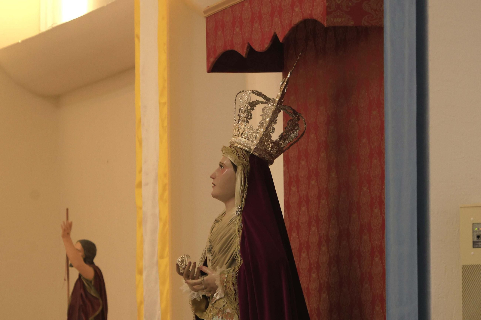 Ramón Valdivia, administrador apostólico de la Diócesis de Cádiz y Ceuta, realiza su primera visita al Campo de Gibraltar con una misa en la iglesia del Saladillo, en Algeciras