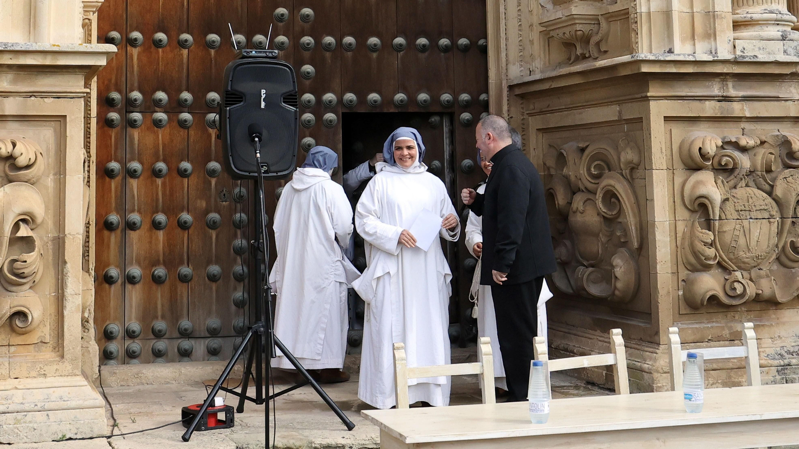 Charla de las hermanas de Belén en la Cartuja antes de su marcha