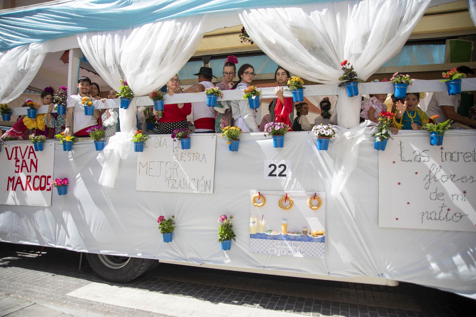 Las imágnes de la misa y procesión en honor a San Marcos en El Ejido