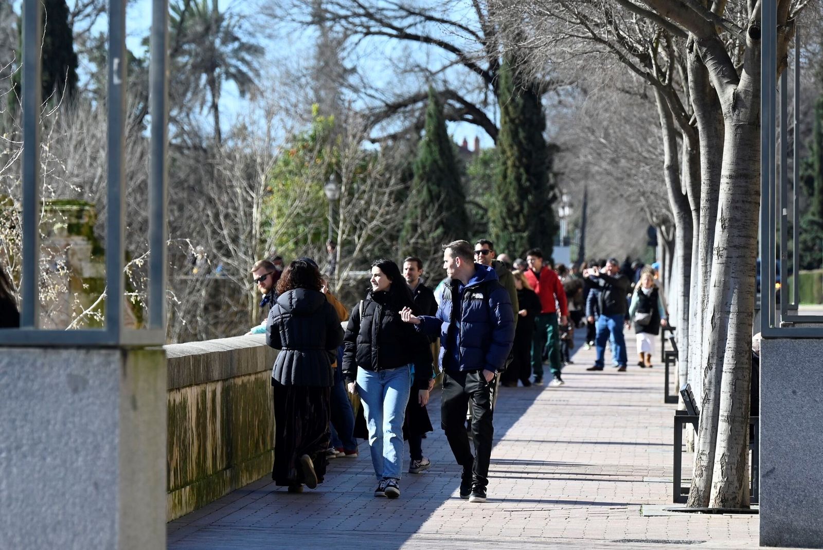 El sol llena de nuevo las calles de gente en Córdoba