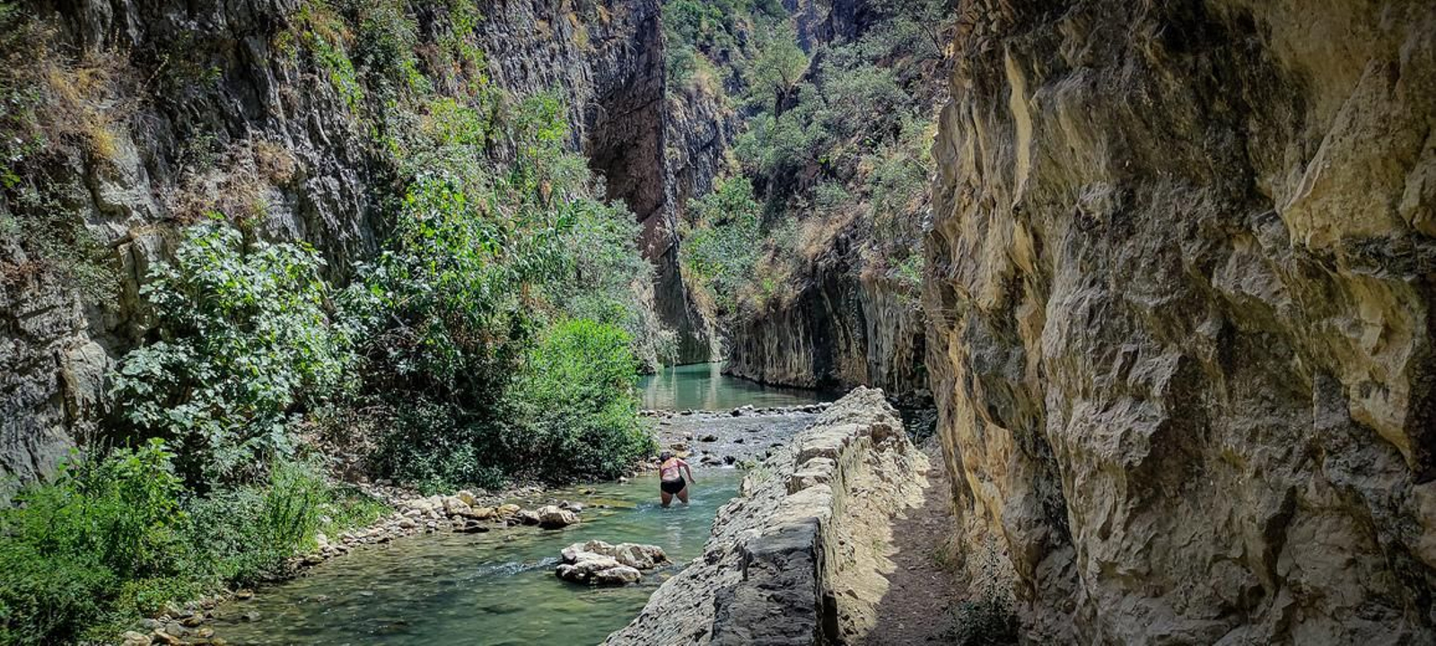 Ruta senderista y por el agua en Los Cañones de Río Frío de Jaén