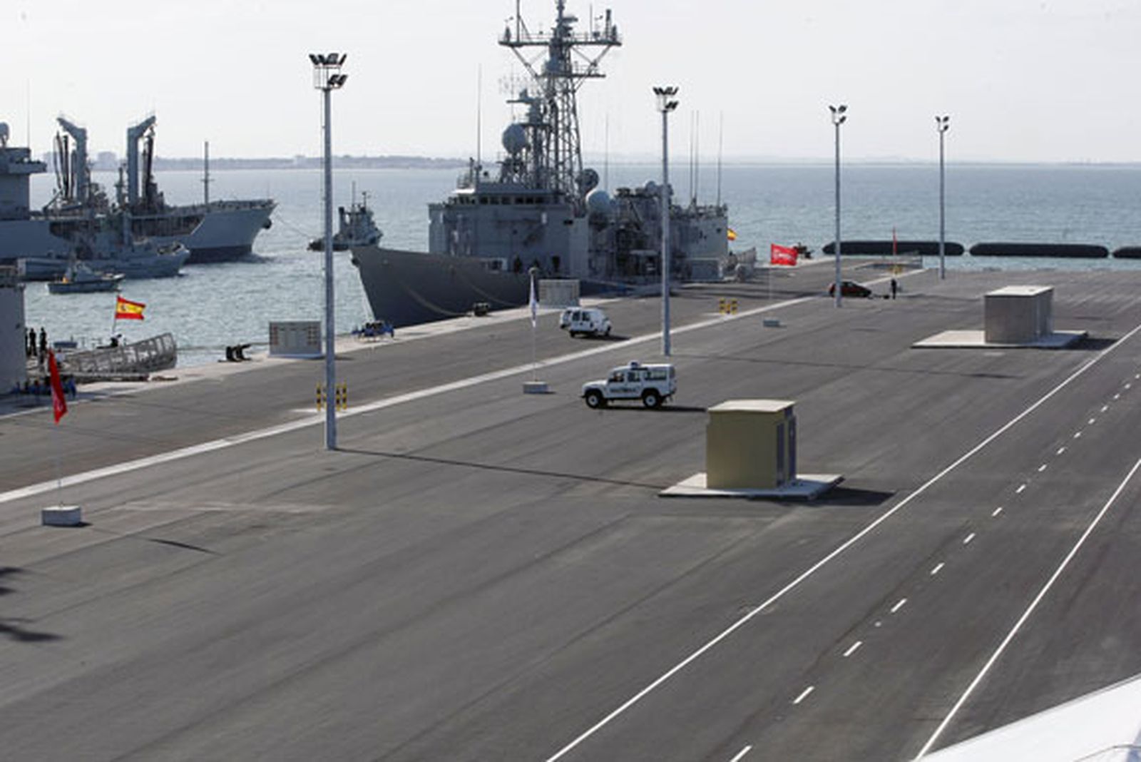 El Gobierno da luz verde a la integración de la base de Rota en el escudo antimisiles de la OTAN