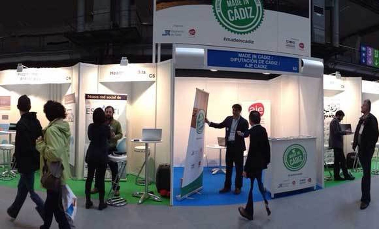 Diez empresas TIC de Cádiz exponen sus servicios tecnológicos en la feria eShow de Barcelona