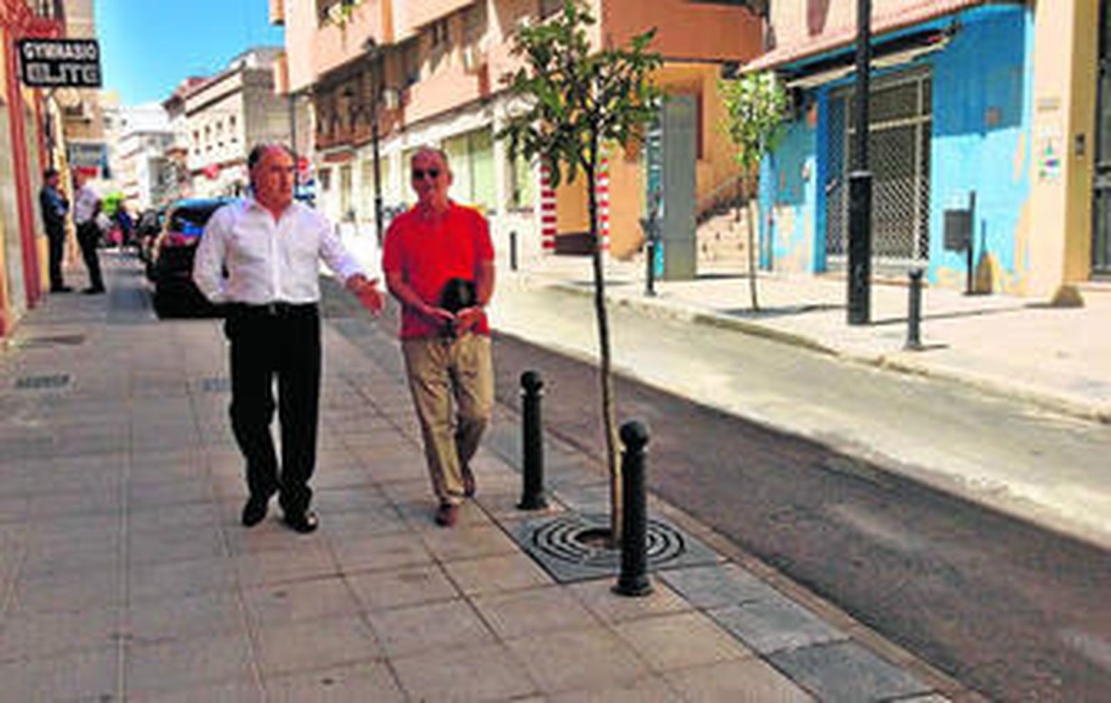 José Ignacio Landaluce, durante su recorrido por la calle General Castaños.