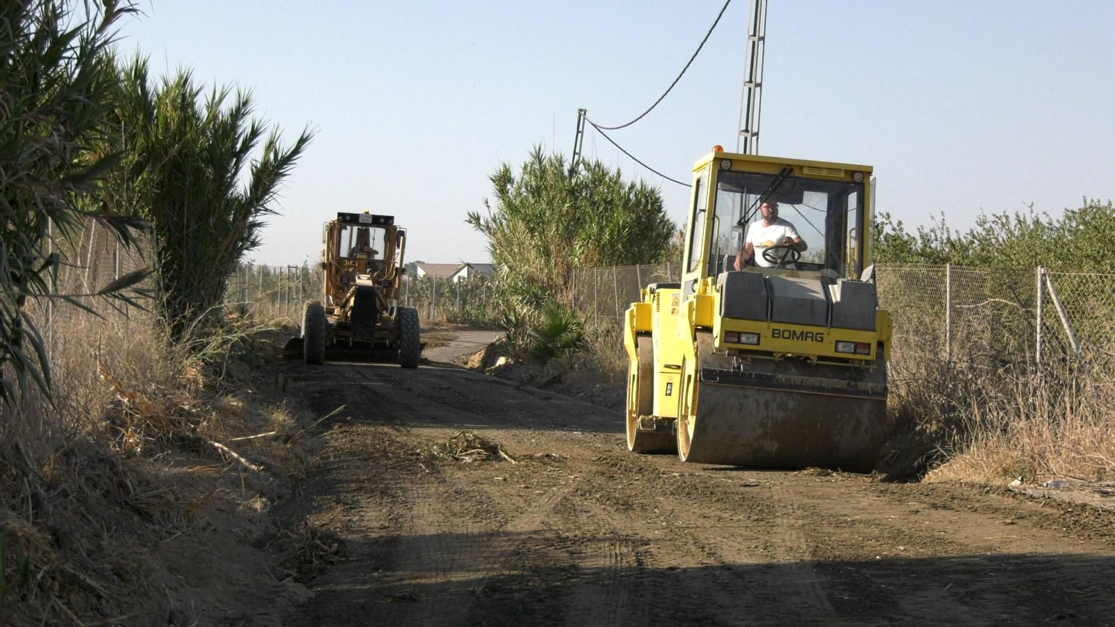 Los Palacios comienza los trabajos de reparación de los caminos rurales de titularidad municipal