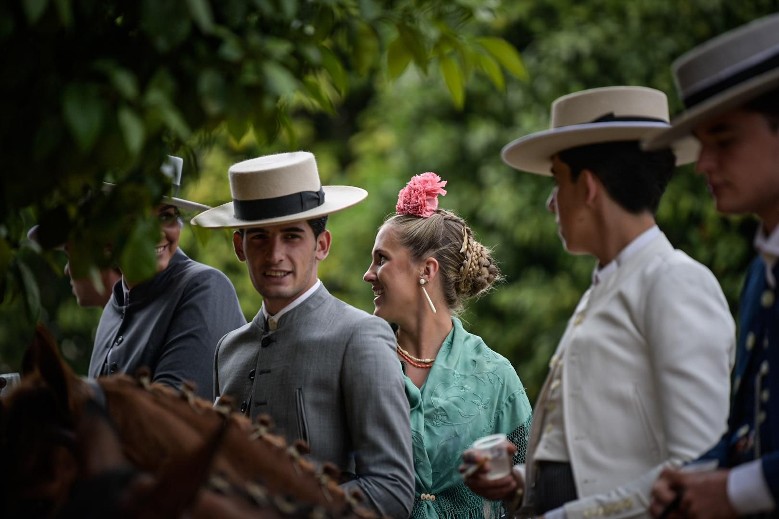 Fotos del bonito ambiente por las calles del real de la Feria de Sevilla