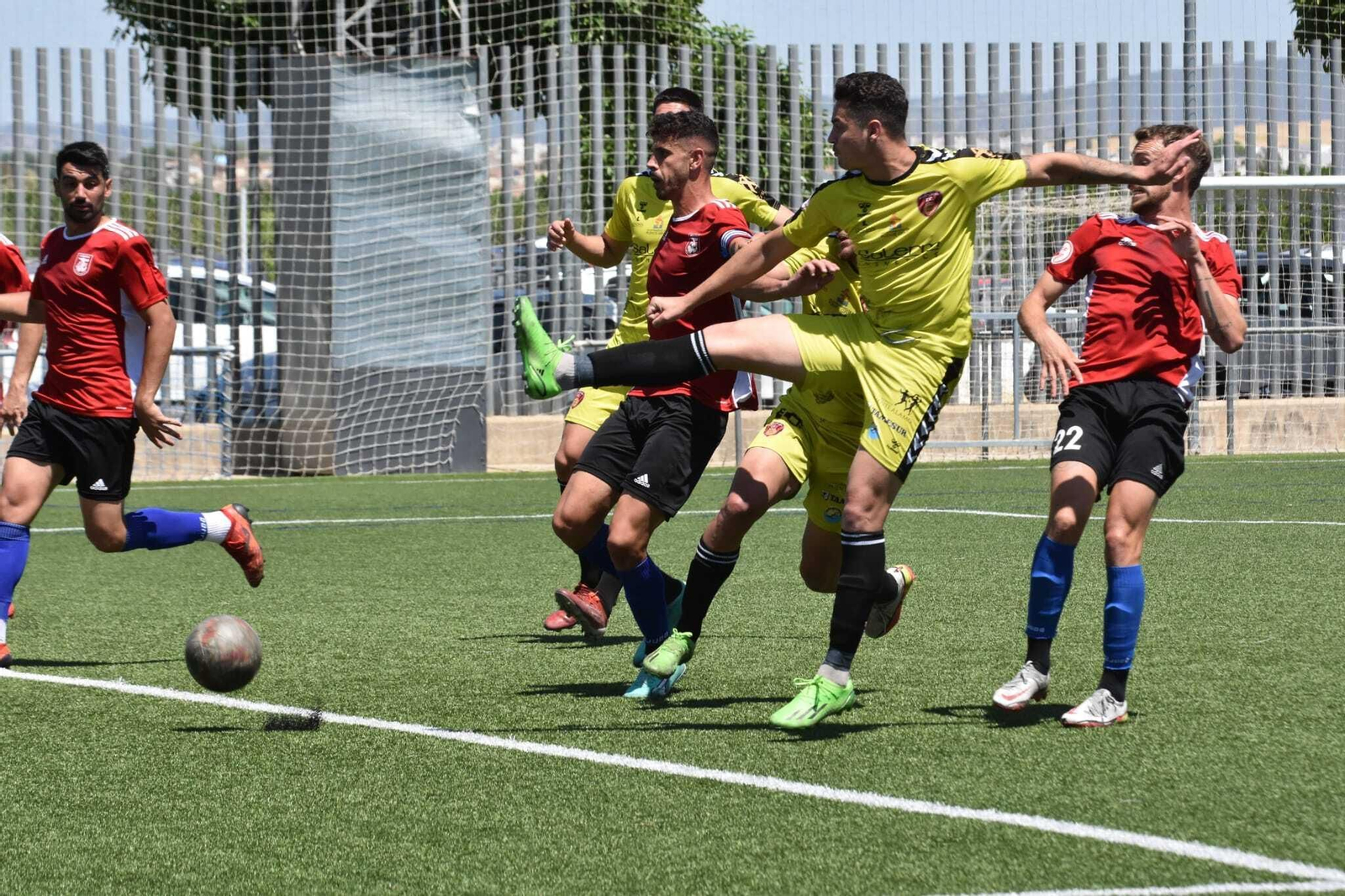 Las mejores fotos del triunfo del Salerm Puente Genil ante el Gerena en el 'play off' de ascenso a Segunda RFEF