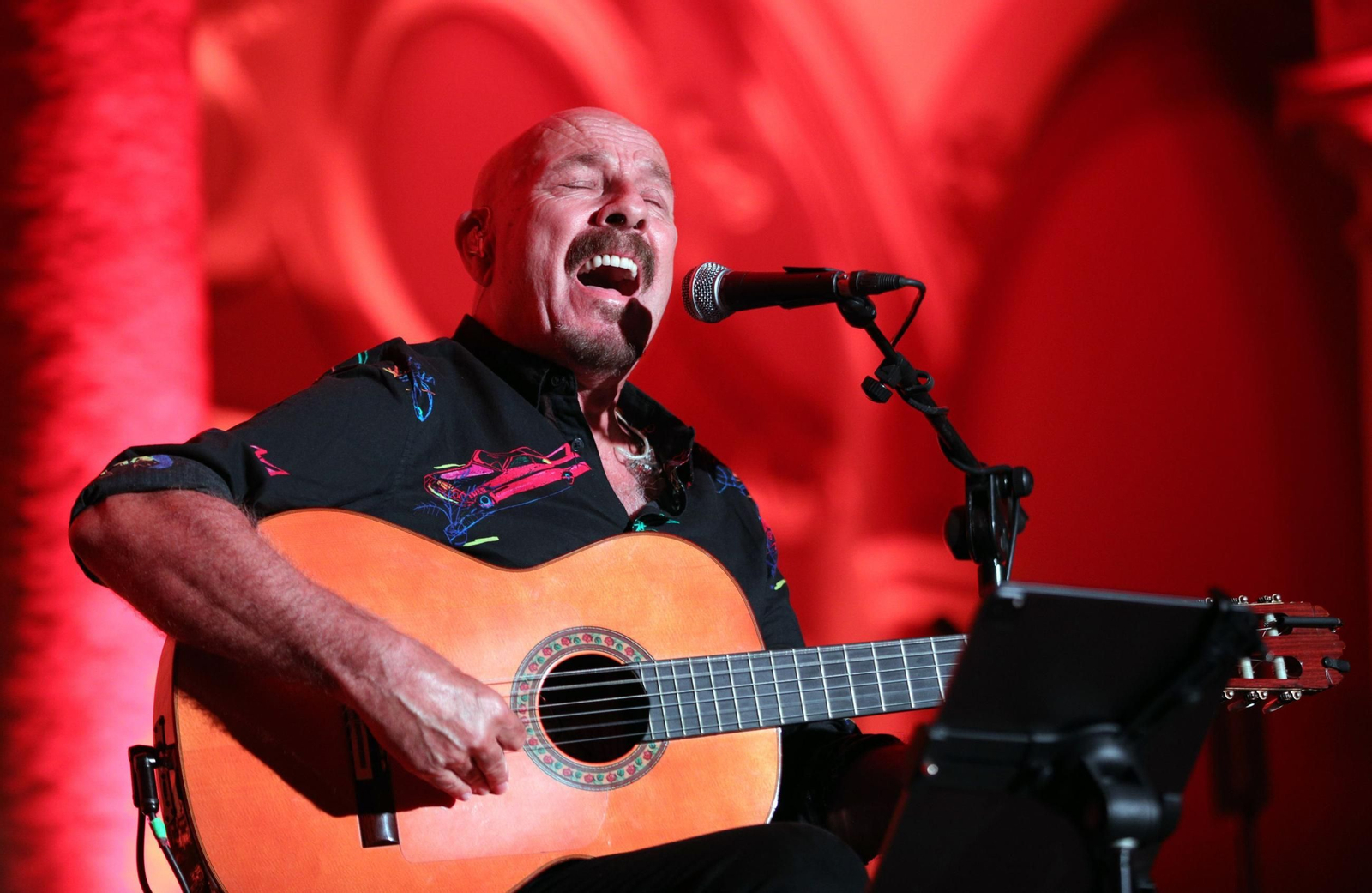 Concierto del cantautor y arreglista gaditano, Javier Ruibal.