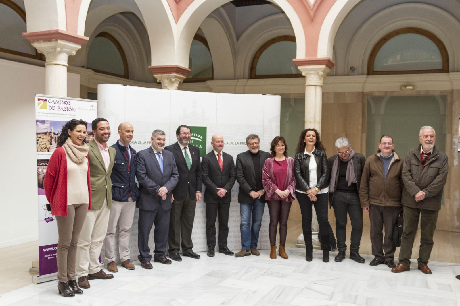 1. Presentación del programa de Caminos de Pasión para esta Cuaresma.  2. y 3. Procesiones en Écija y en Palermo protagonistas del cartel de la exposición que se podrá ver en abril en la capital de Sicilia.