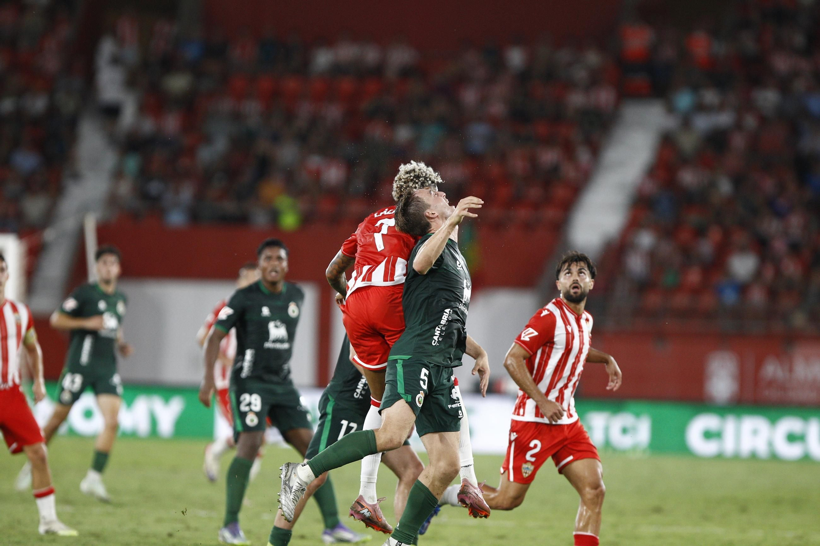 Las mejores fotos del partido U.D. Almería-Racing de Santander