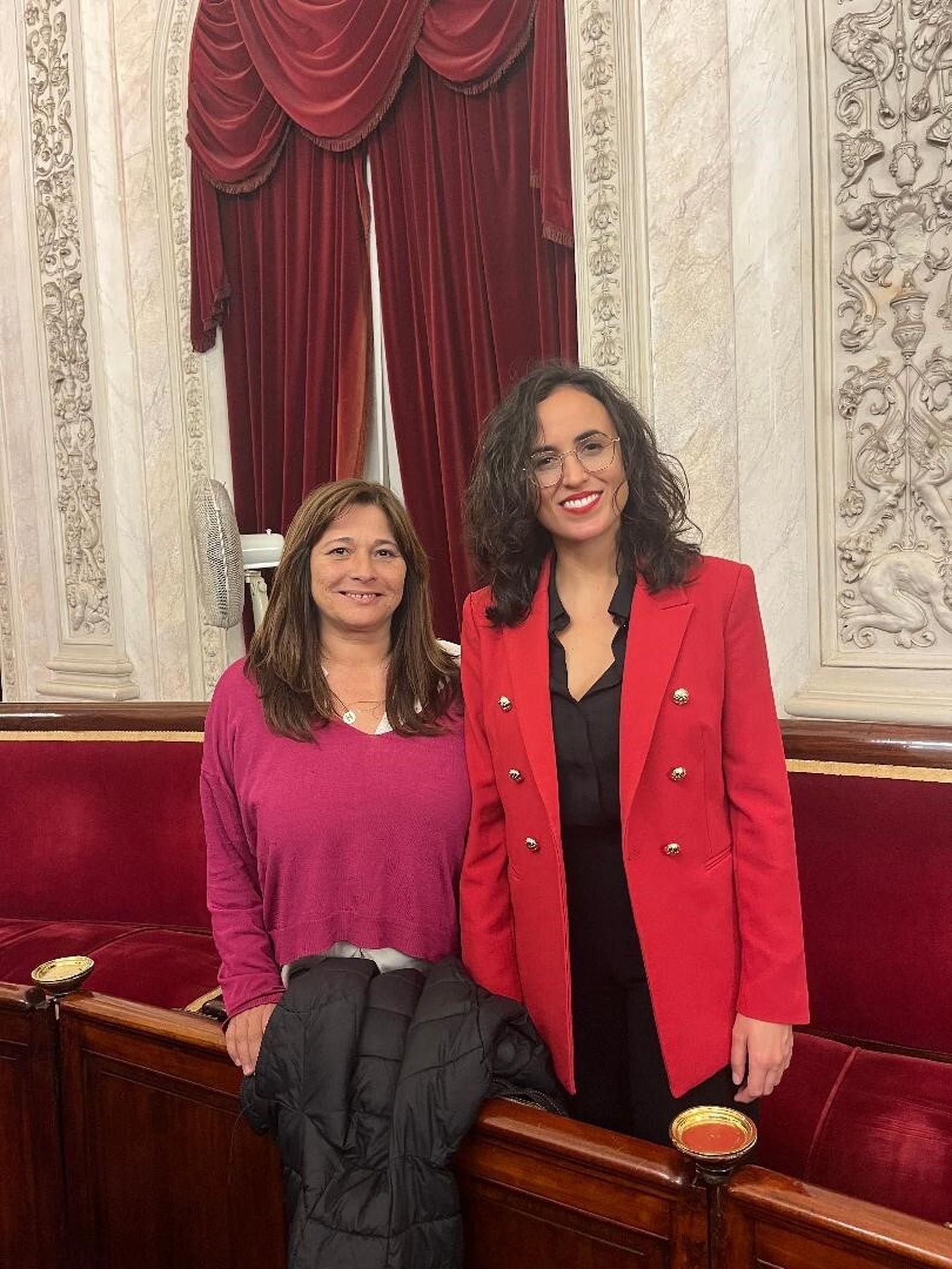 Helena Fernández y Lola Cazalilla estuvieron presentes en el homenaje.