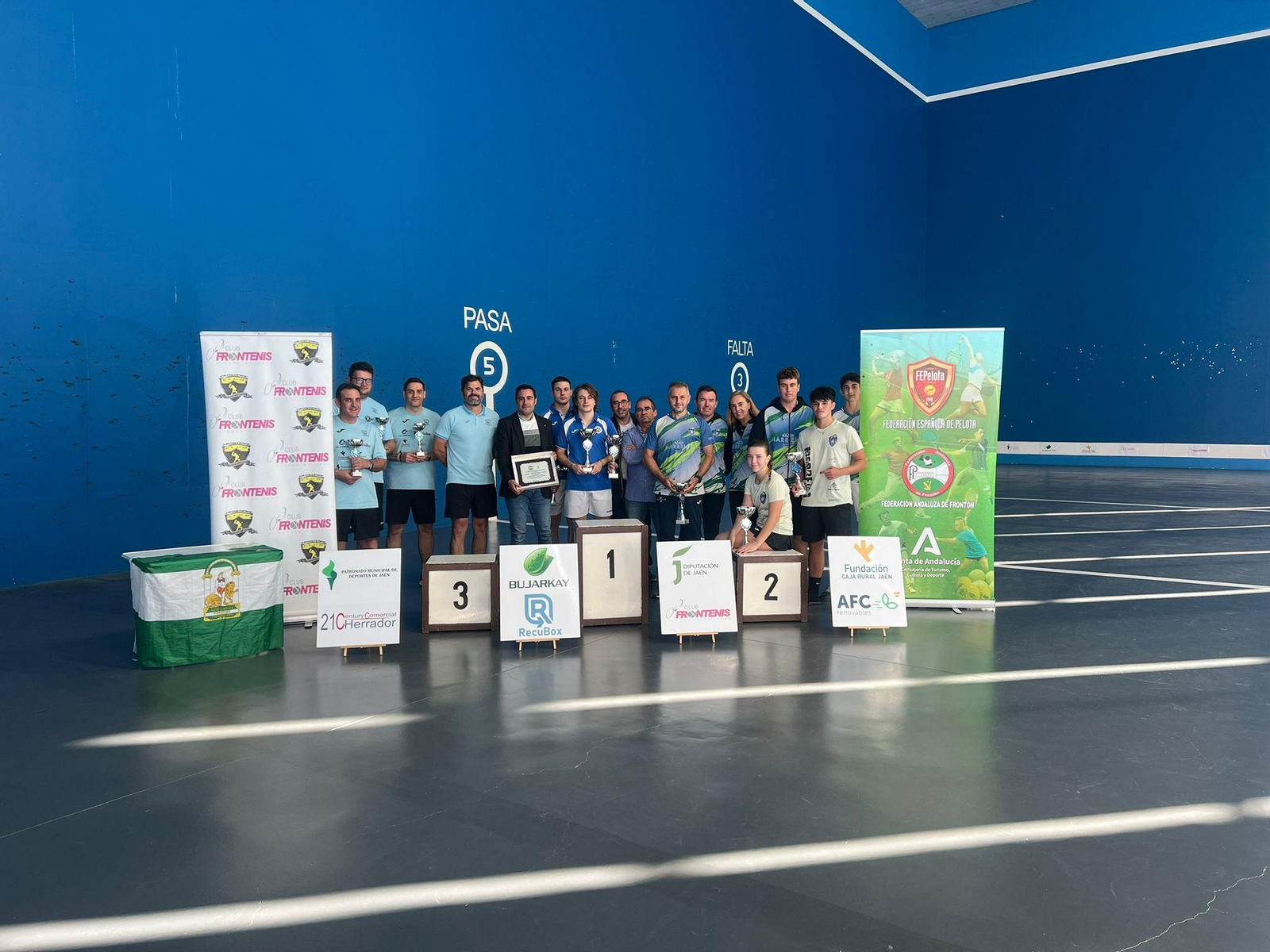 Foto de familia del torneo en tierras jiennenses