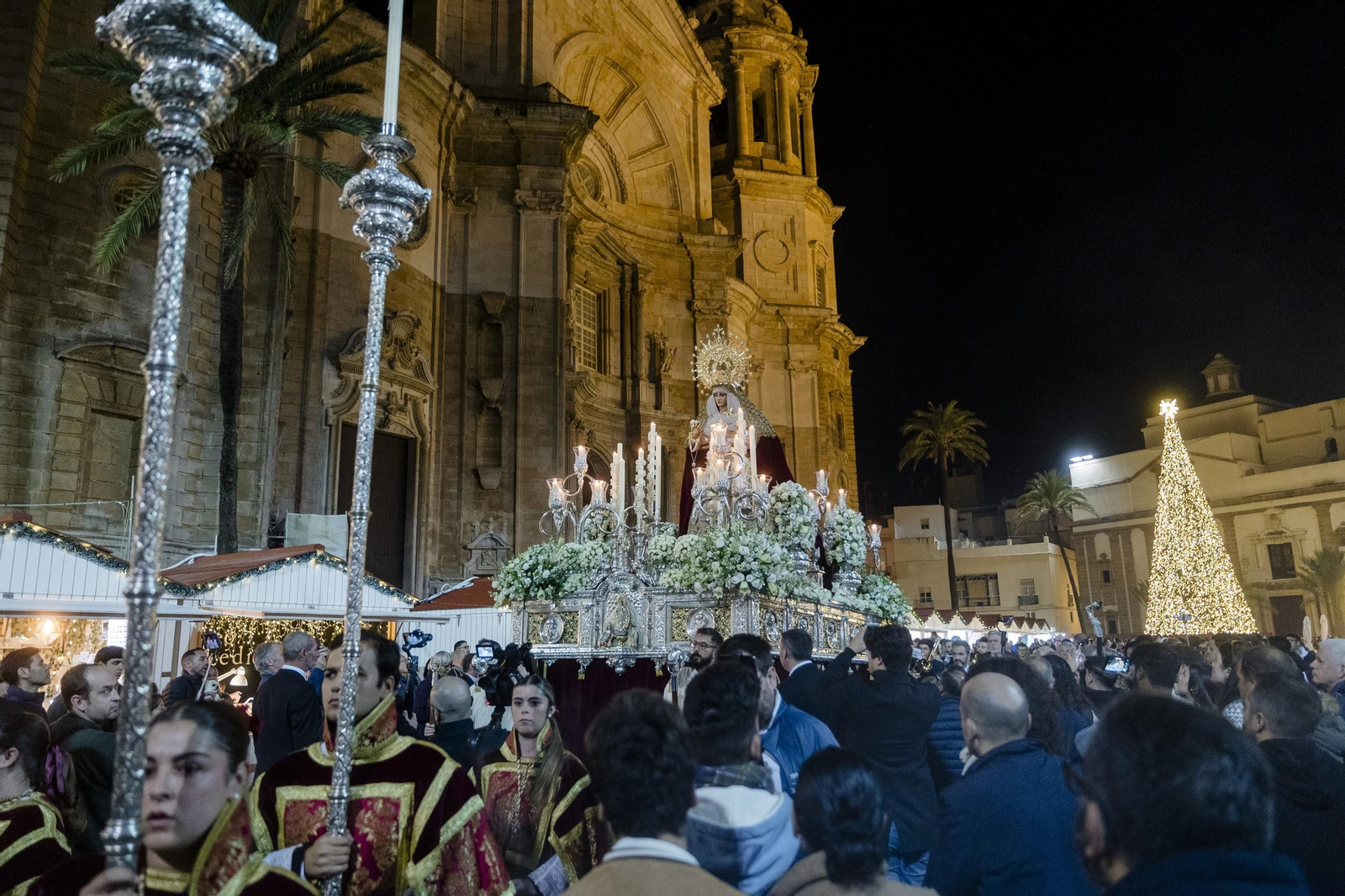 La procesión de regreso a la Merced de la  Virgen del Buen Fin de Sentencia en imágenes