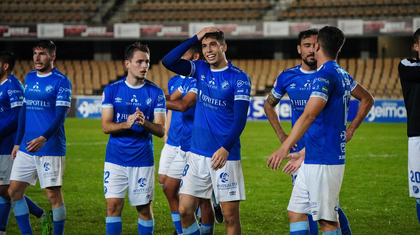 Victoria del Xerez DFC ante el Vélez Cf (2-0)