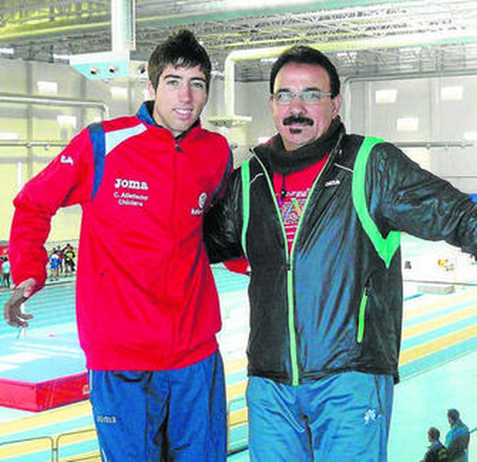 Antonio Jesús Narváez (i) y su entrenador Juan Ortega.