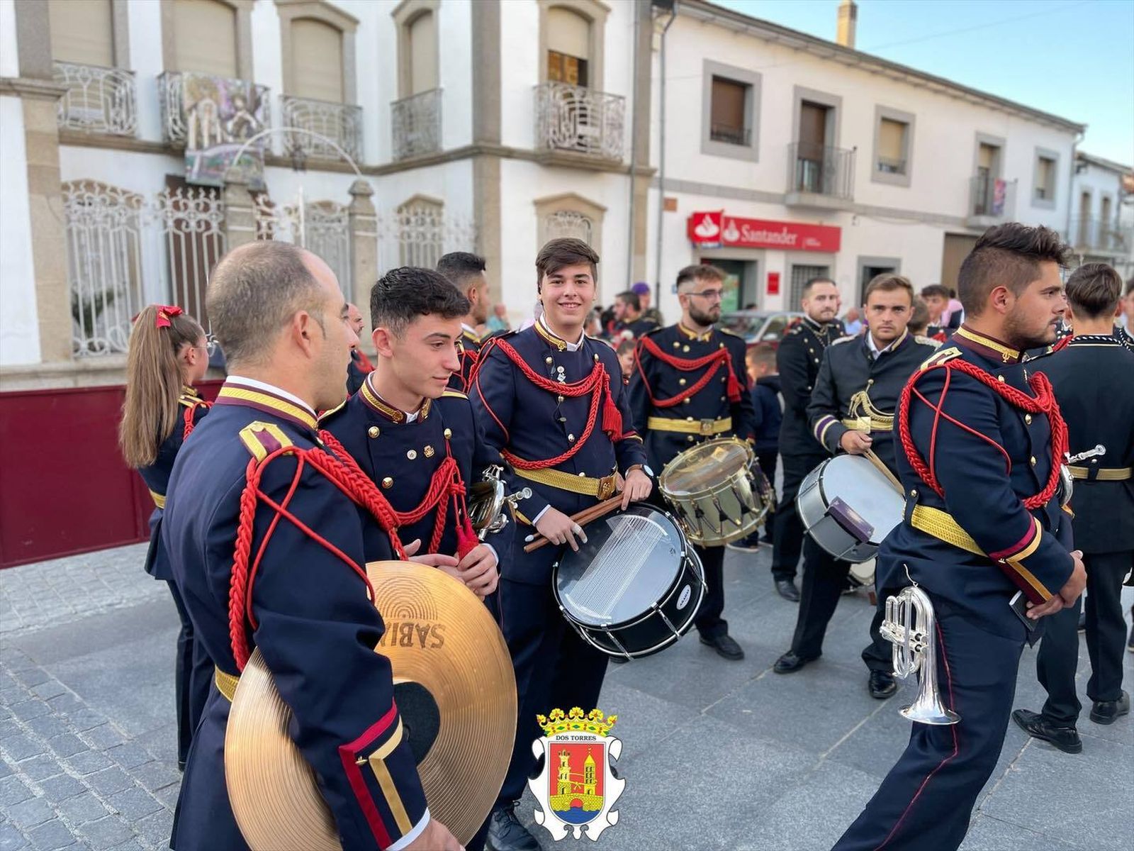 Dos Torres: La procesión especial por los 250 años de la Hermandad de Jesús Nazareno, en imágenes