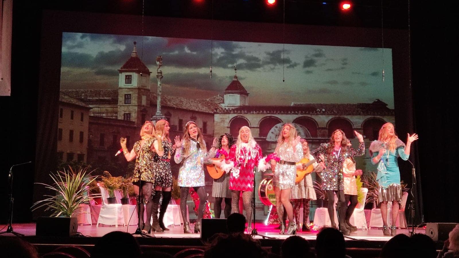 La chirigota 'Cañete está de moda'.