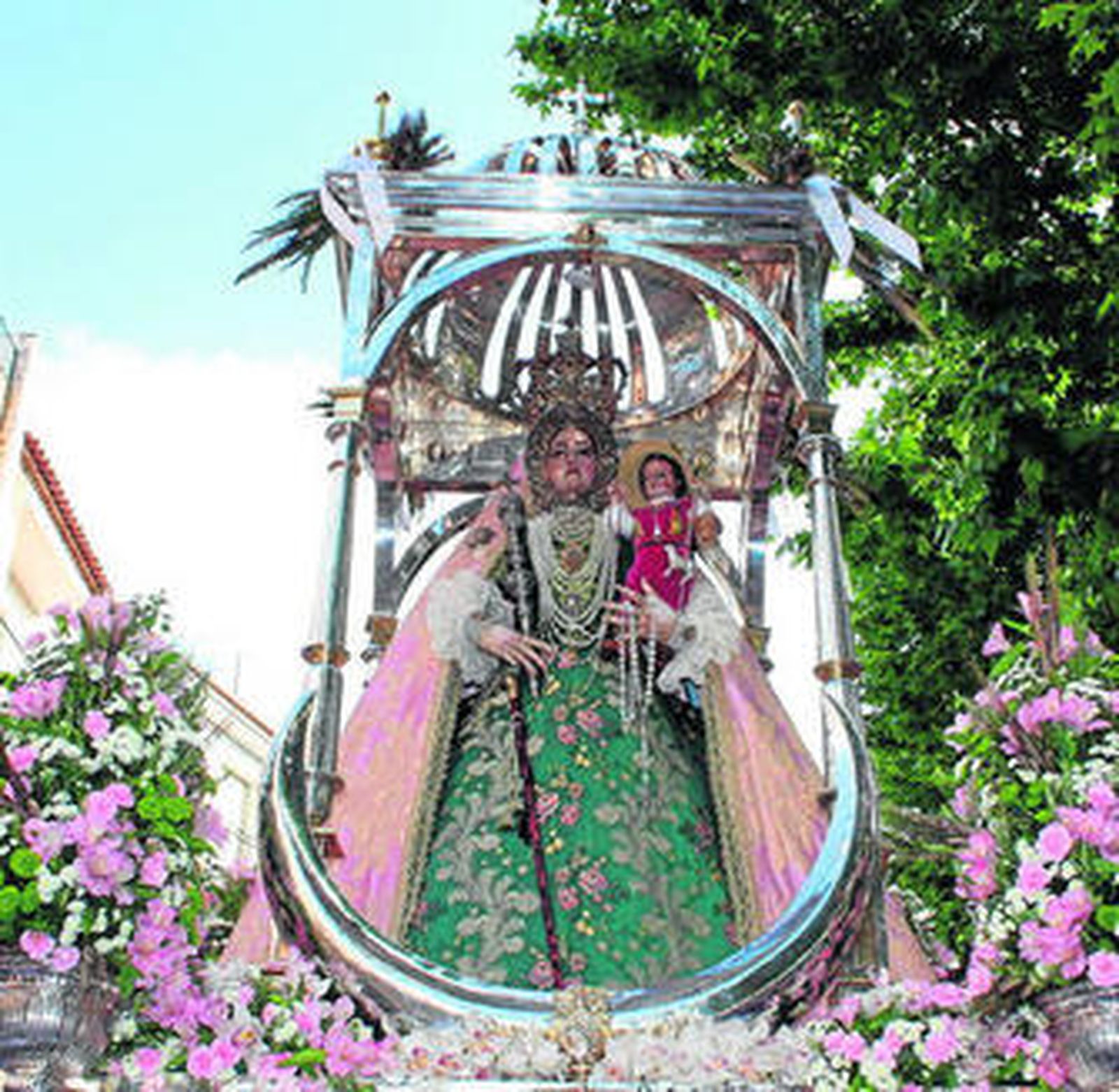 Imagen de la Señora de Araceli tras su salida desde San Mateo.