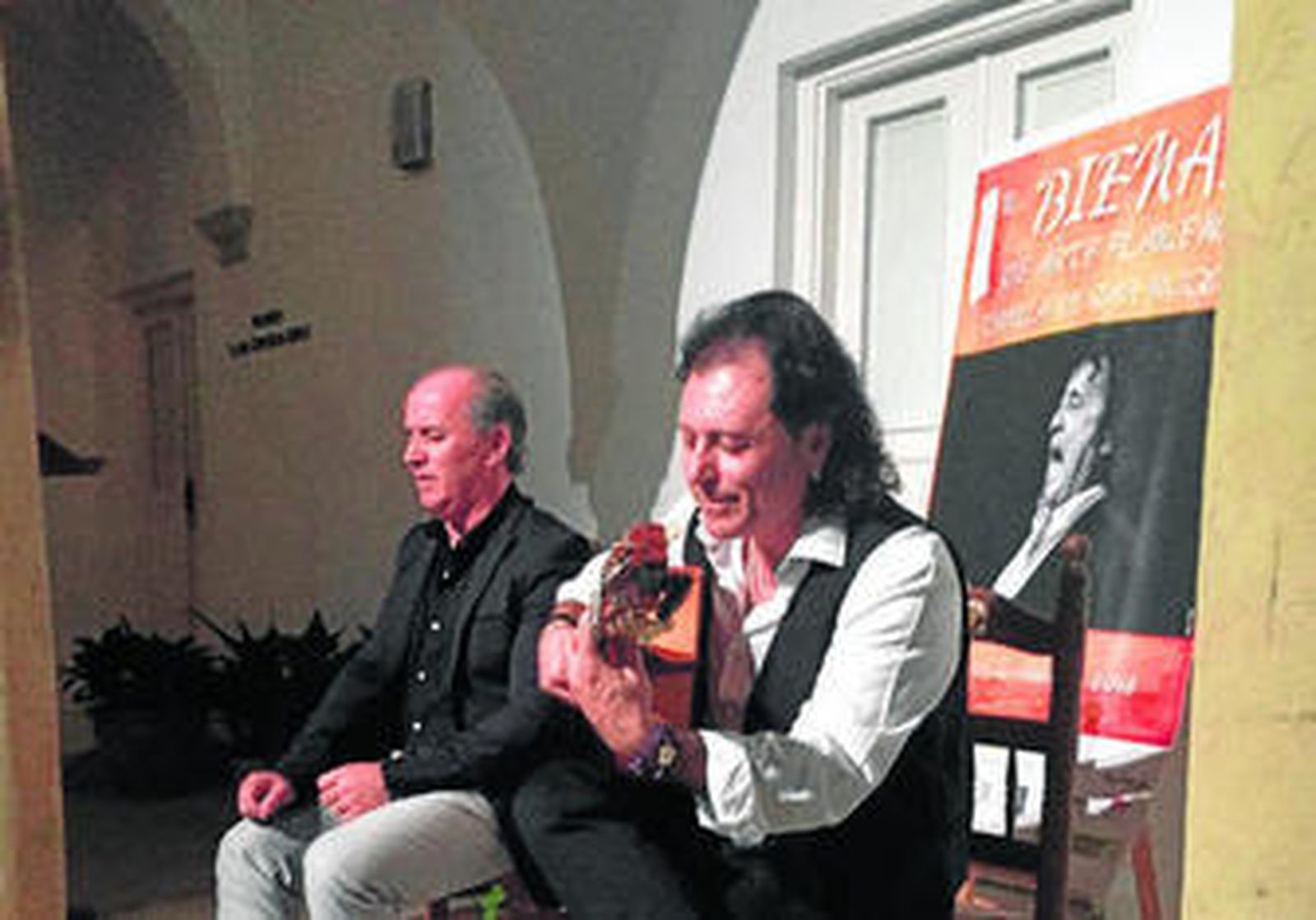 Juan Delgado y Antonio Carrión en su actuación de anoche en los Gobernadores.