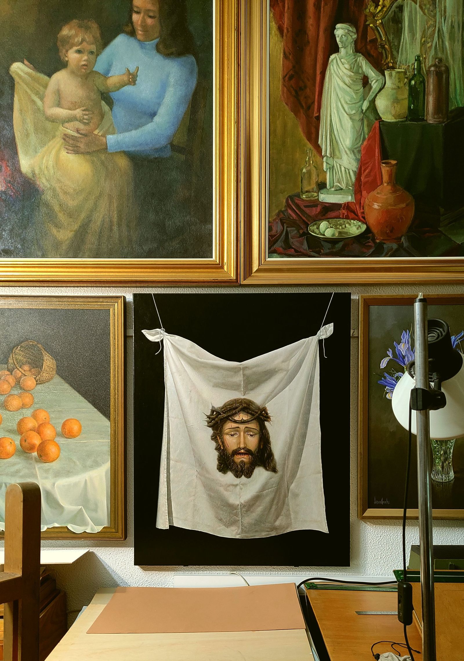 El paño, en el estudio de López Canales.