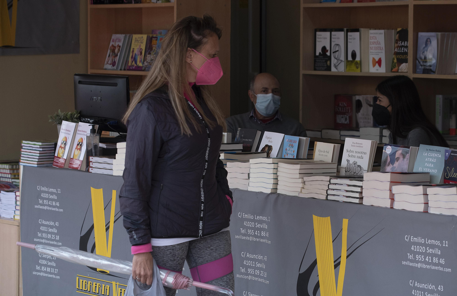 La Feria del Libro de Tomares, en imágenes