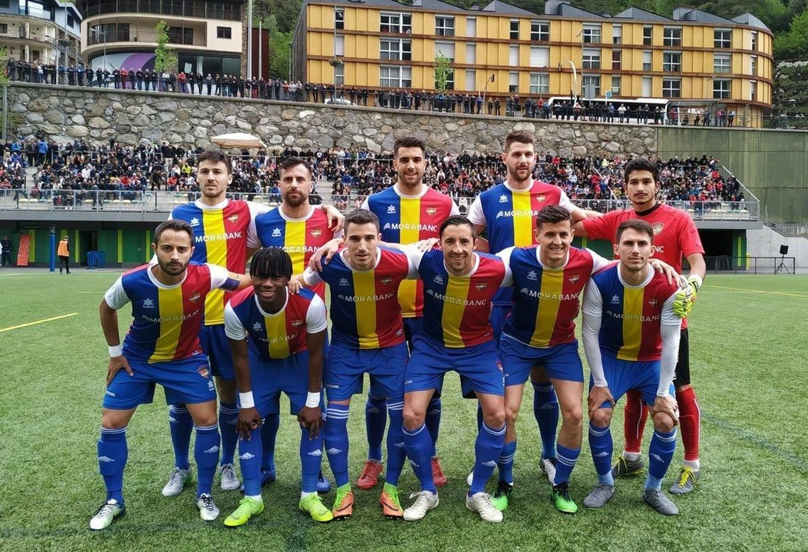 Un alineación del Andorra, club propiedad de Piqué.