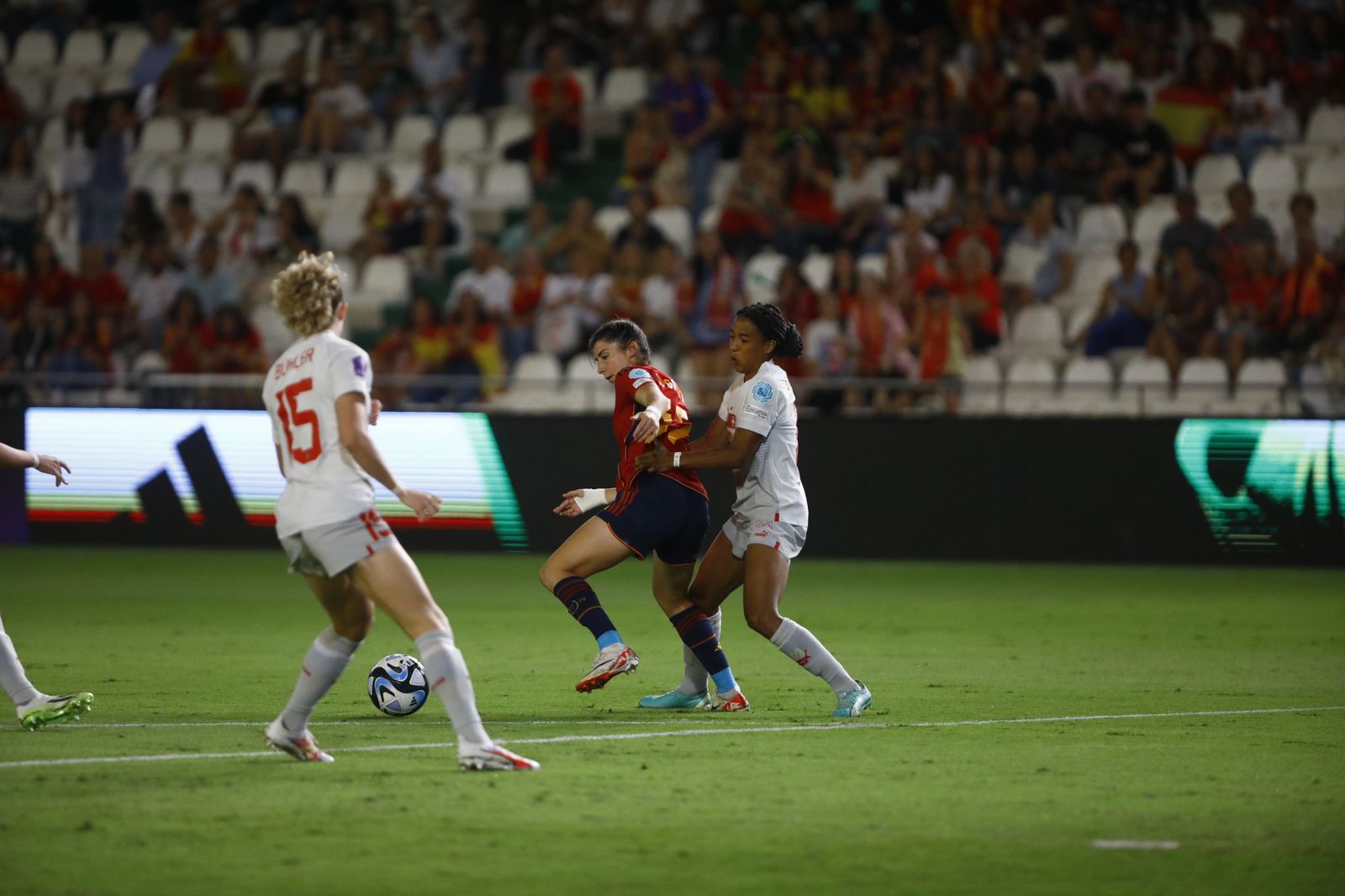 Las mejores fotos de la victoria de España ante Suiza en El Arcángel de Córdoba