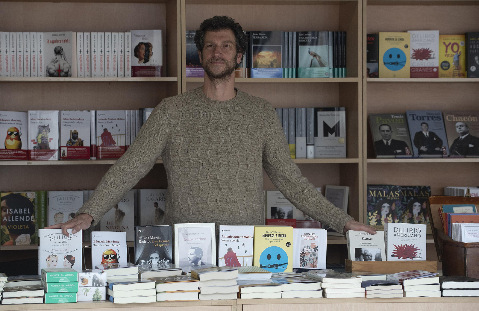 La Feria del Libro de Tomares, en imágenes