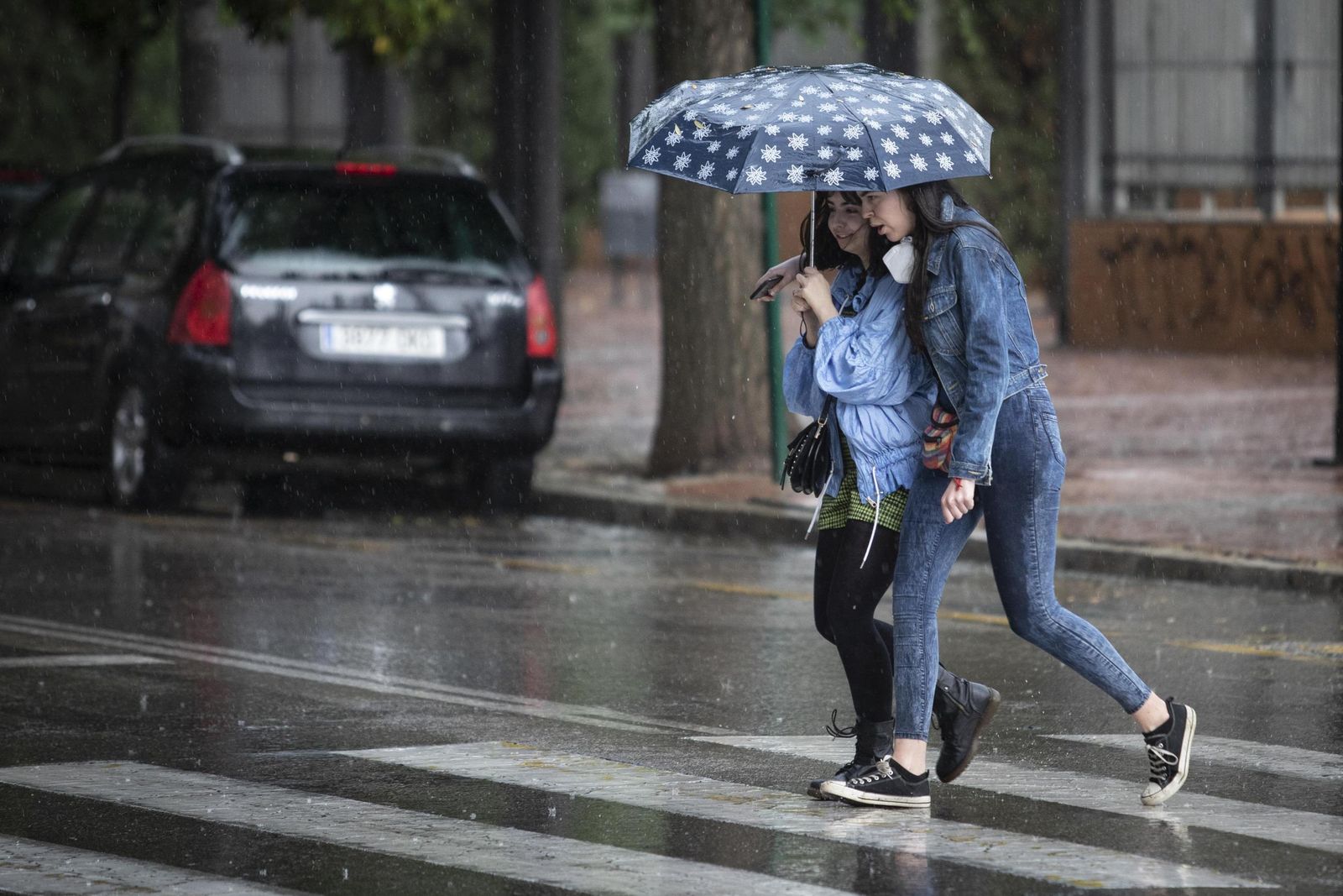 Imagen de archivo de lluvia en Granada.