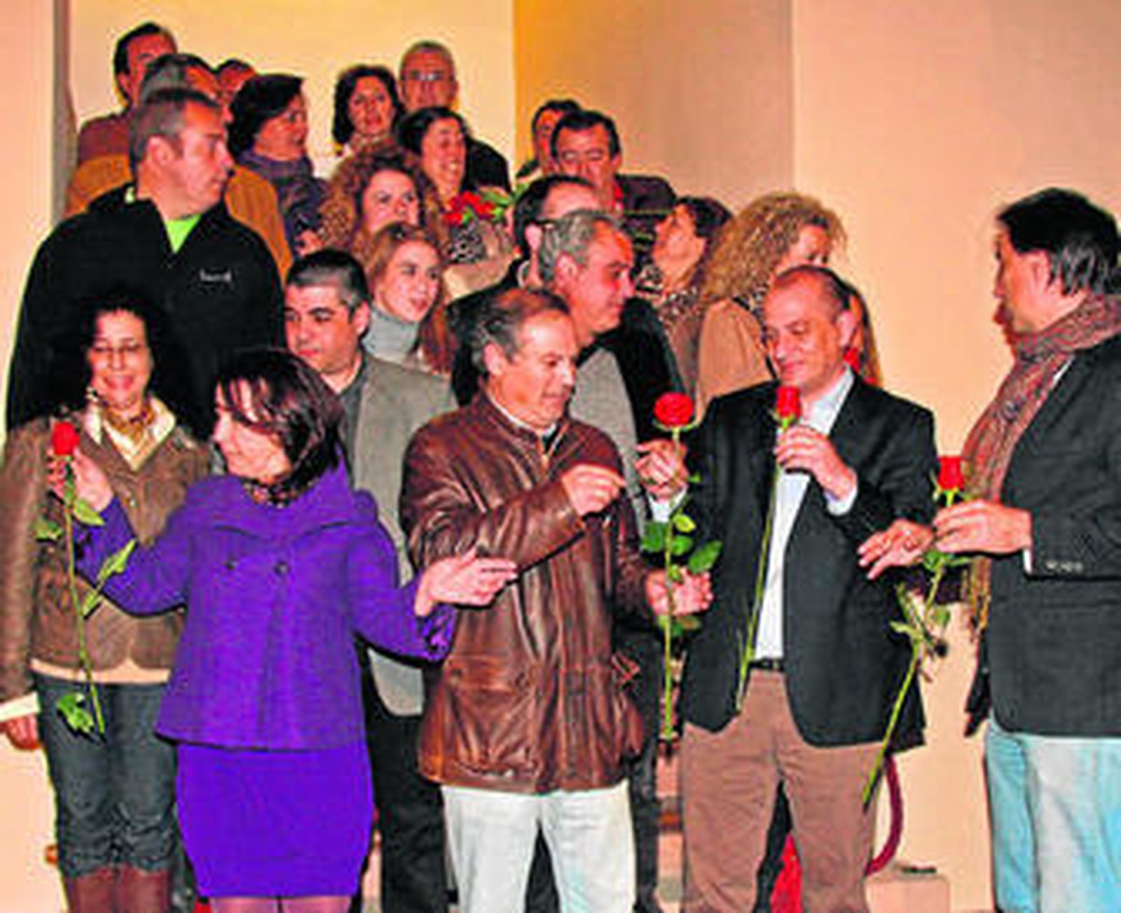 Marín Lara, en el centro, con su equipo, anoche, en Ronda.
