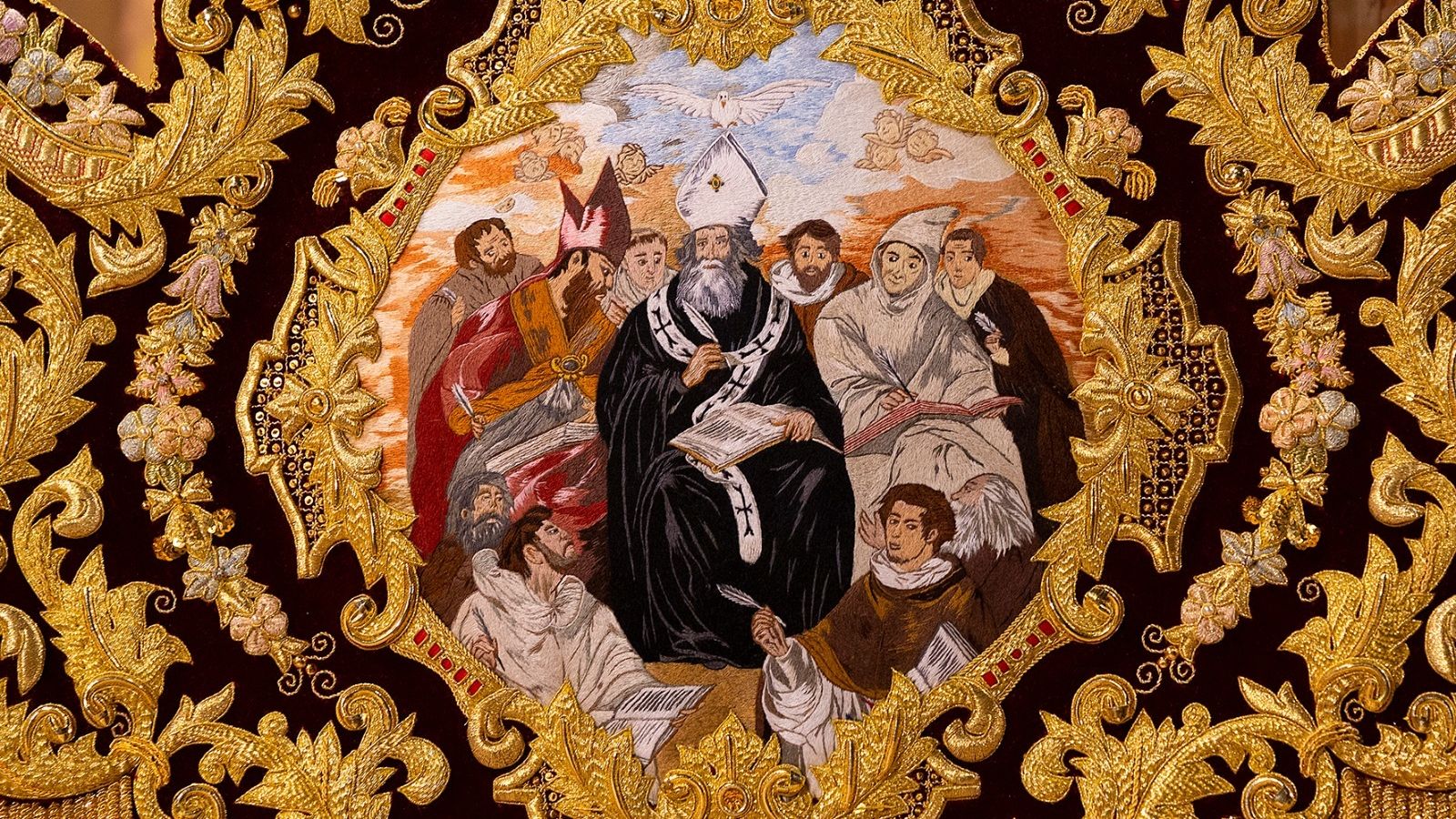 El nuevo guión de la Hermandad de la Macarena.