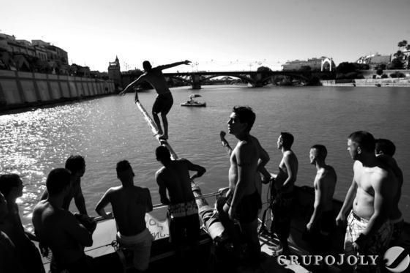 La cucaña de Triana, un clásico de la Velá.

Foto: Juan Carlos Muñoz