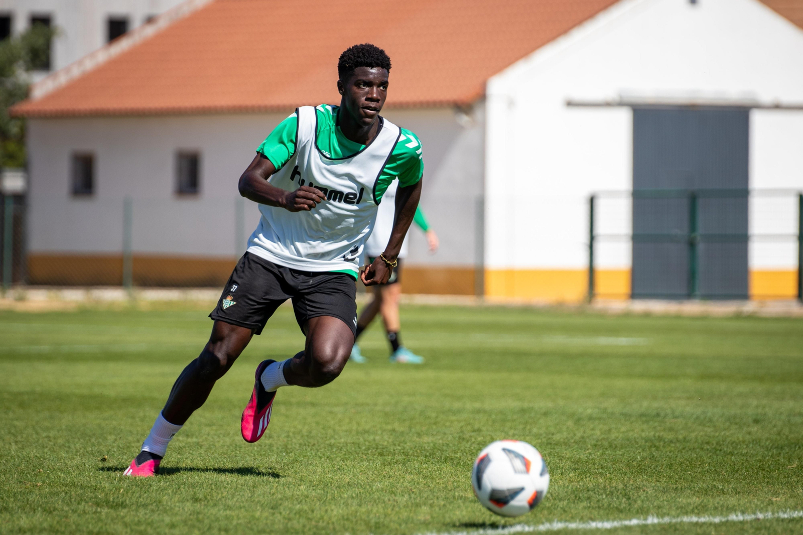 Assane, en un entrenamiento del Betis Deportivo esta temporada.
