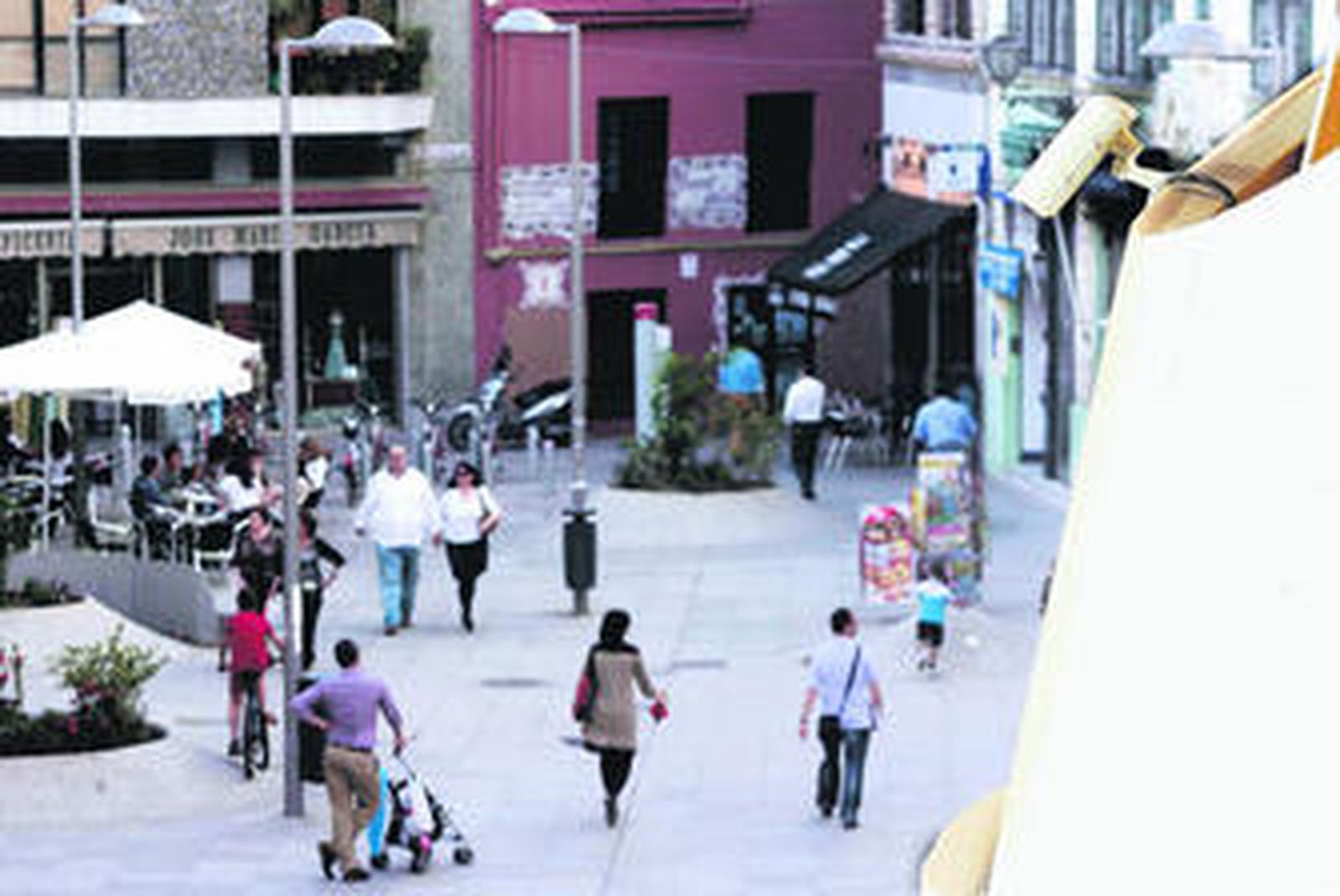 Sacyr instala cámaras para vigilar el espacio público de la Encarnación