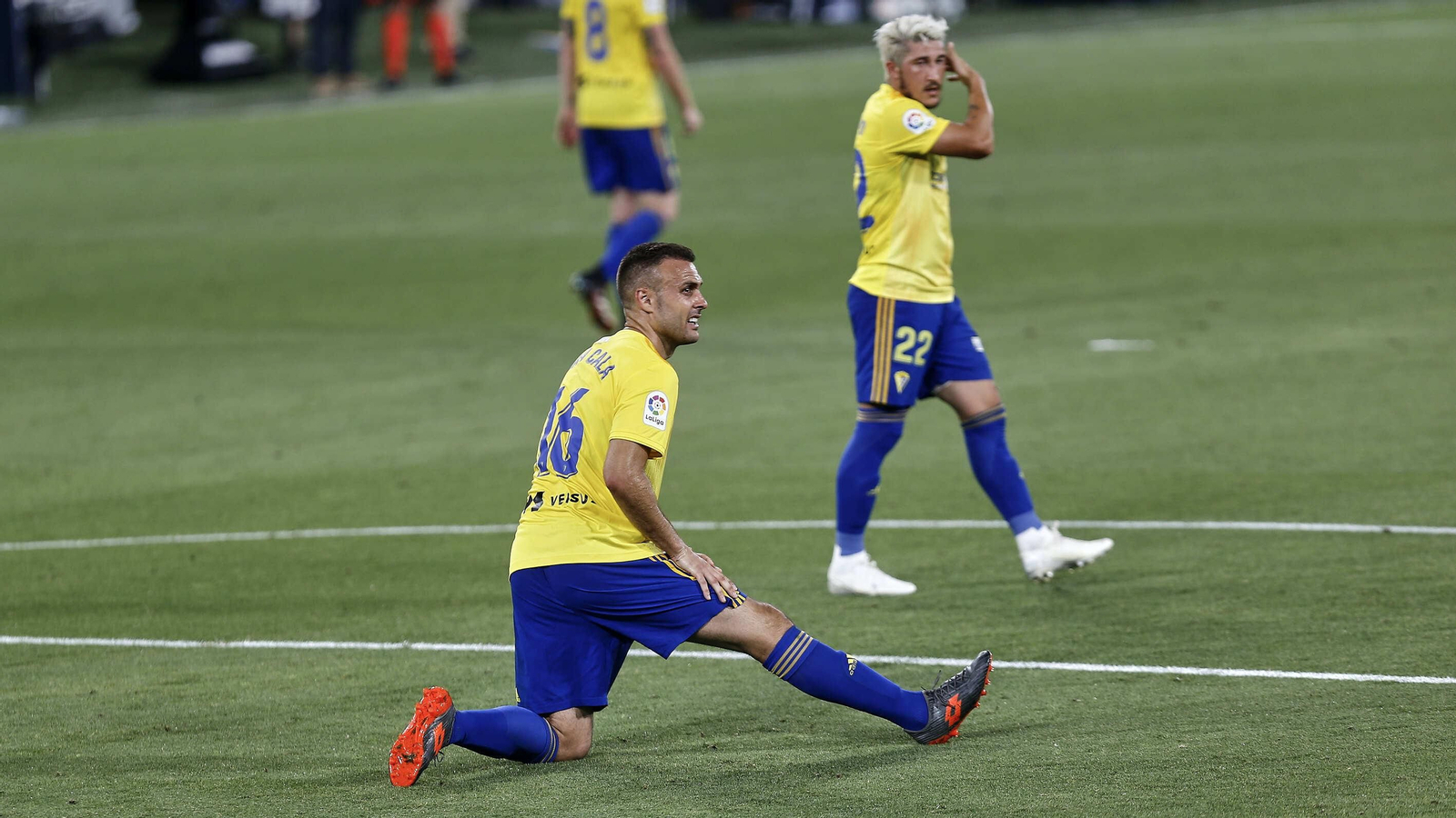 Las imágenes del Cádiz-Oviedo