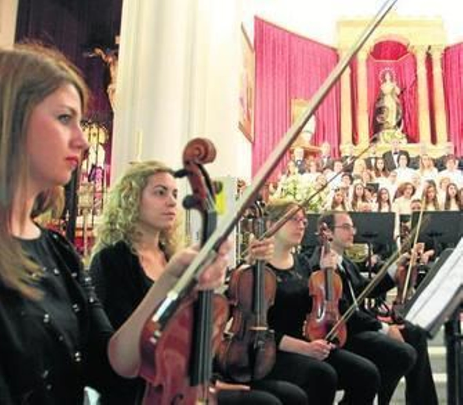 La parroquia de la Concepción acogió anoche el concierto del vía lucis. La parroquia de la Concepción acogió anoche el concierto del vía lucis.