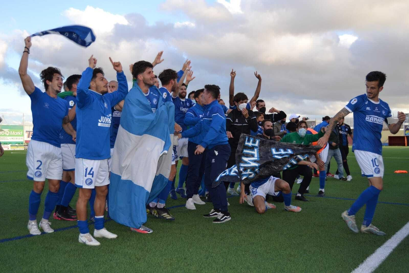 El Xerez DFC logró el ascenso a Segunda RFEF en la campaña 20/21 en Puente Genil.